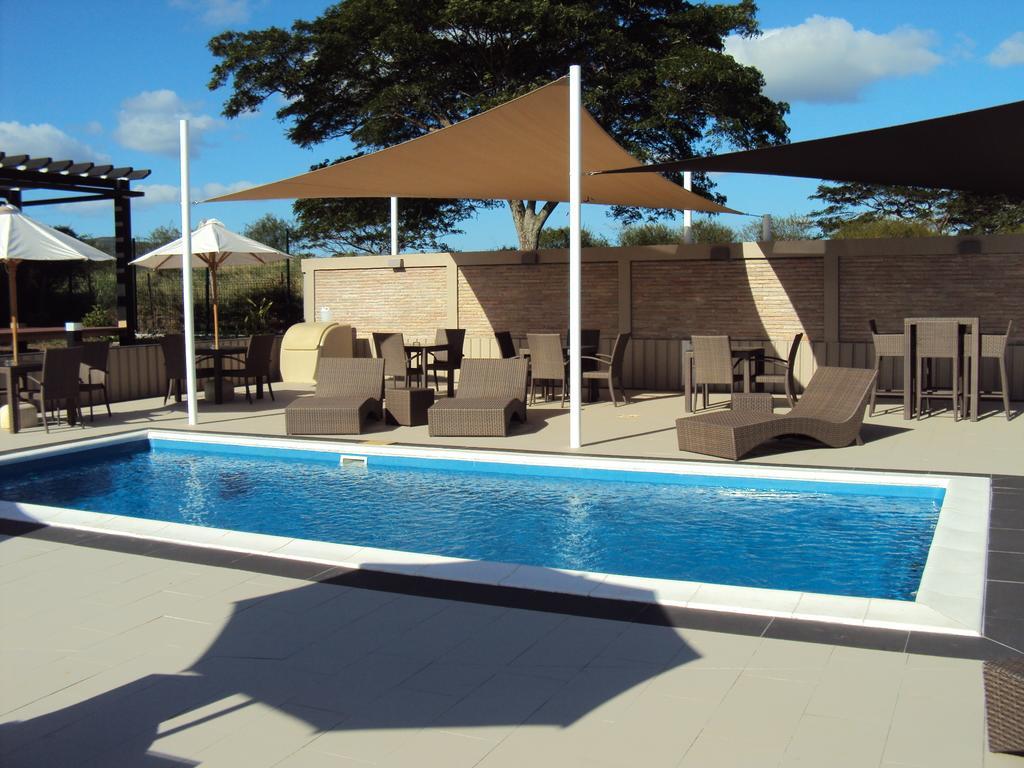 Hotel Colibri Koné Buitenkant foto