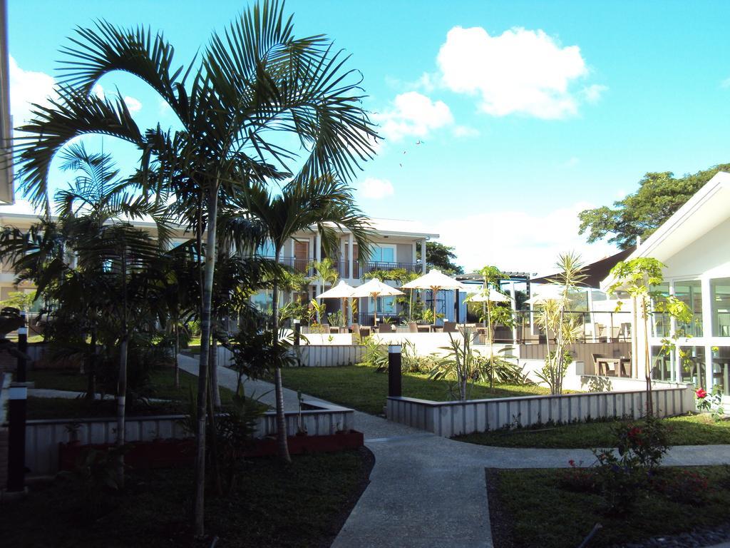 Hotel Colibri Koné Buitenkant foto