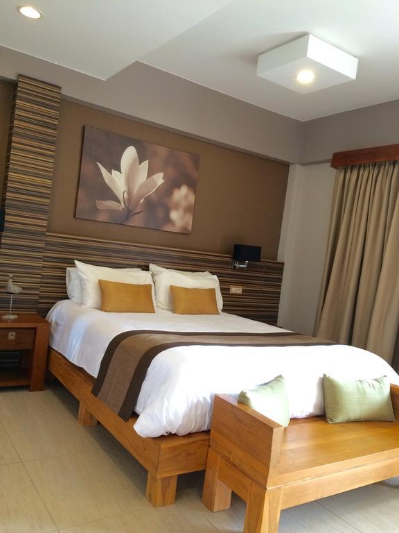 Hotel Colibri Koné Buitenkant foto